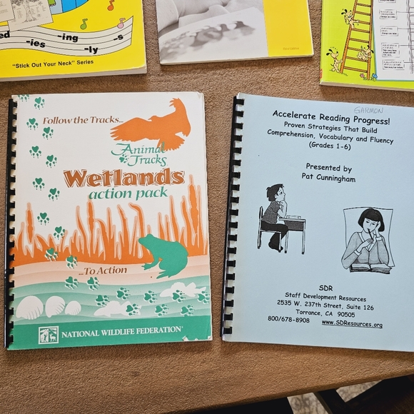 Teachers bundle of 8 books educational literature reading - Picture 2 of 16